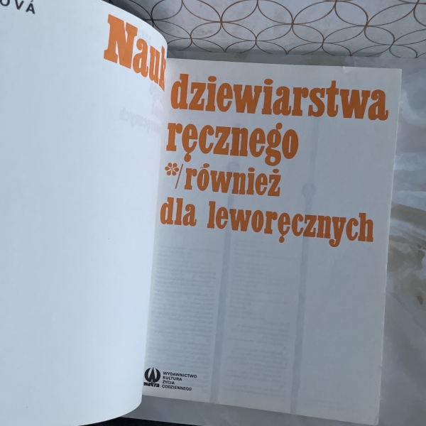 Nauka dziewiarstwa ręcznego również dla leworęcznych - Ludmiła Peskova