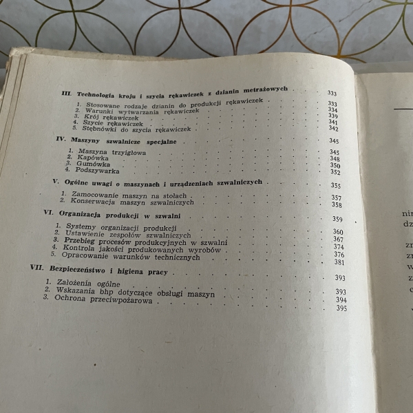 Dziewiarstwo maszynowo-ręczne - Henryk Dziamara