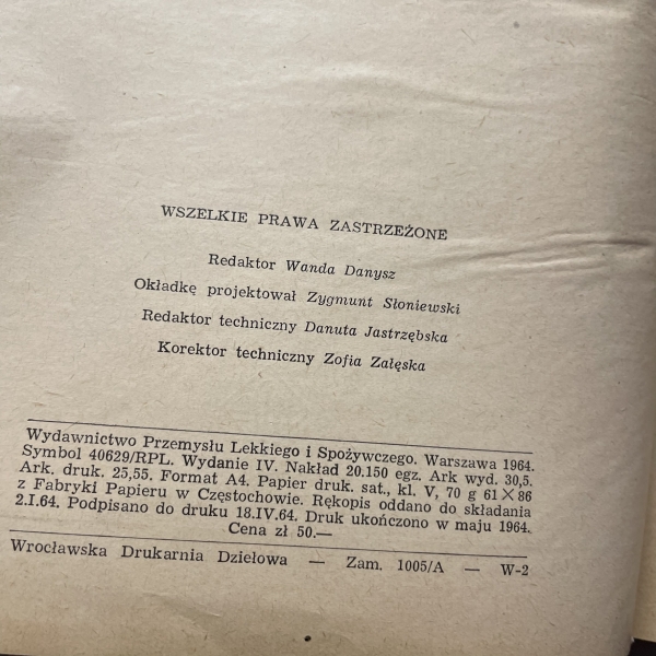 Zunifikowana metoda kroju. Krój lekkiej odzieży damskiej