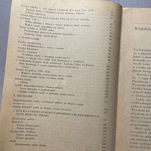 Historia rozwoju form odzieży - Ewa Szyller