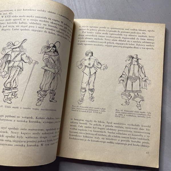 Historia rozwoju form odzieży - Ewa Szyller