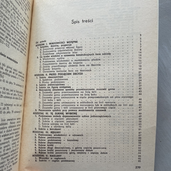 Kulisy kroju i szycia. Suknie, kamizelki, spodnie - Zofia Hanus