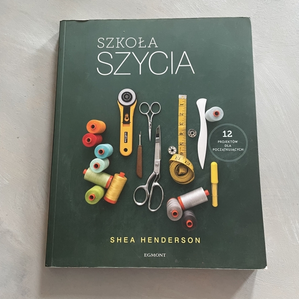 Szkoła szycia - Shea Henderson