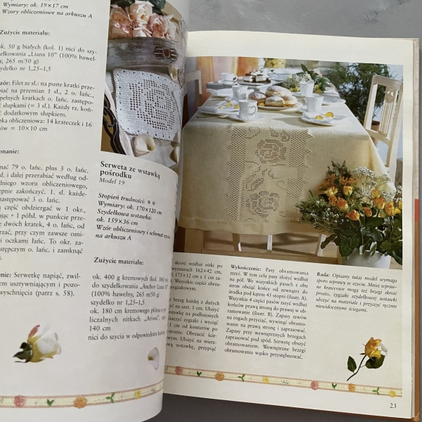 Firanki, obrusy, serwety... Szydełkowanie techniką filet