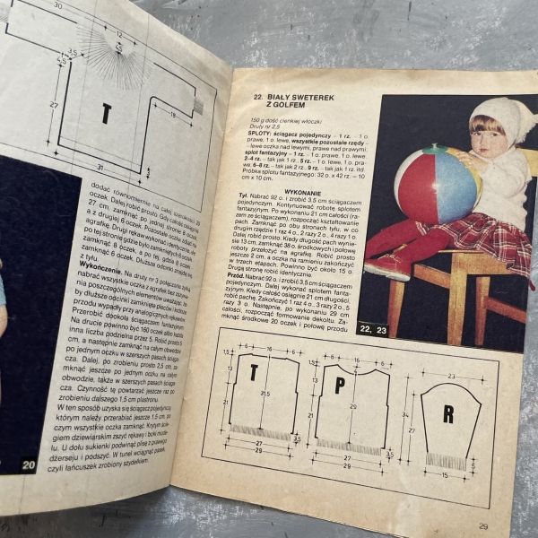 Stroje z oczek. Dzianina dla malucha - Małgorzata Stróżewska