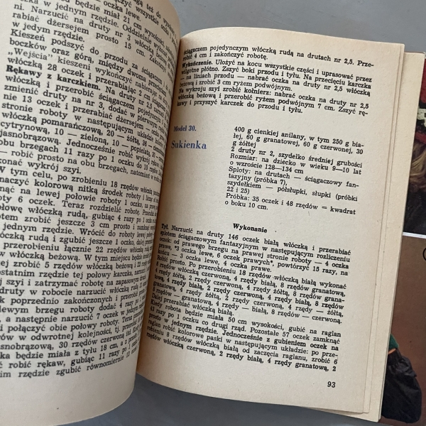 Dzianina dla dzieci w wieku szkolnym - Irena Szymańska