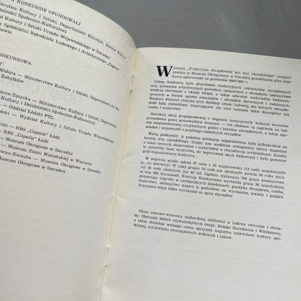 Tradycyjna obrzędowość wsi województwa sieradzkiego 1981