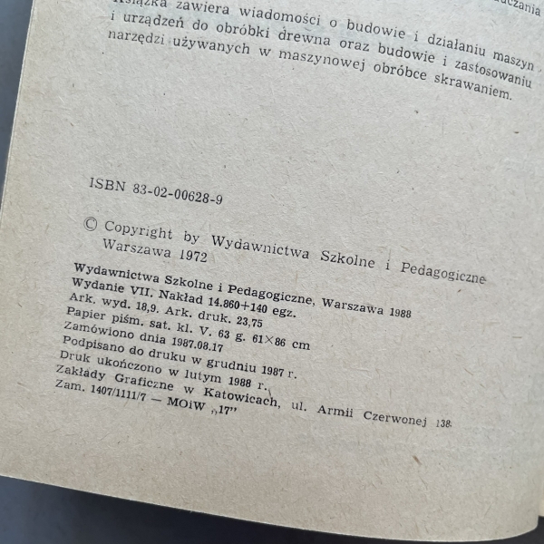 Obrabiarki i urządzenia w stolarstwie - Jerzy Bajkowski