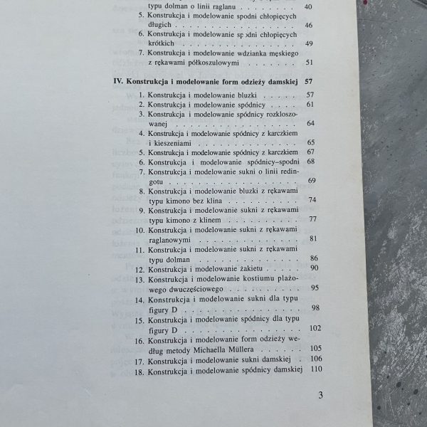Konstrukcja i modelowanie odzieży lekkiej 2 - Krystyna Trzecińska