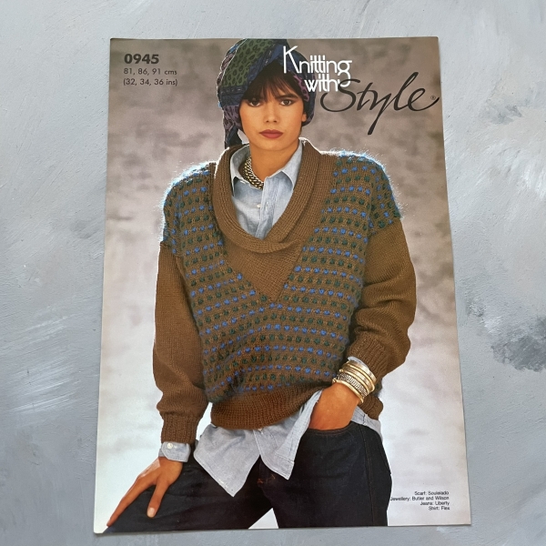 Knitting with Style - 0945 - karta ze wzorem - sweter