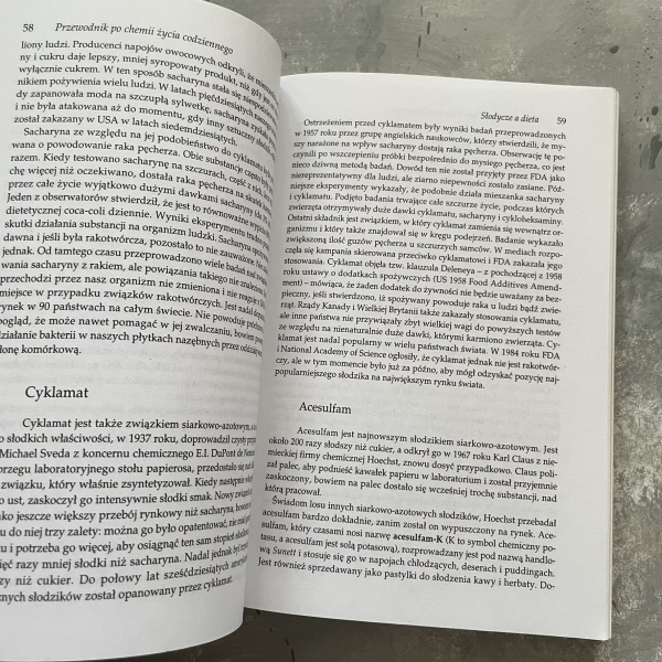 Przewodnik po chemii życia codziennego - John Emsley