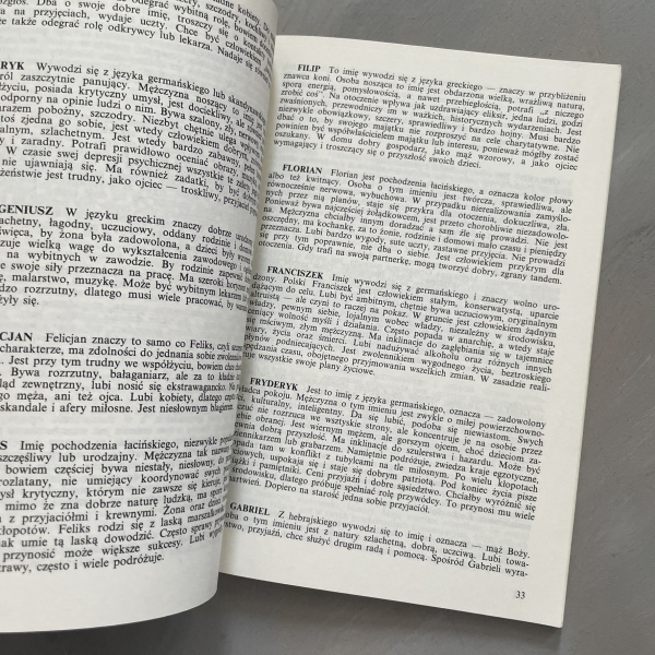 Księga wróżb i horoskopów