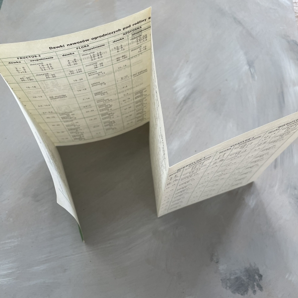 Nawozy ogrodnicze w warzywniku i sadzie - broszura PRL